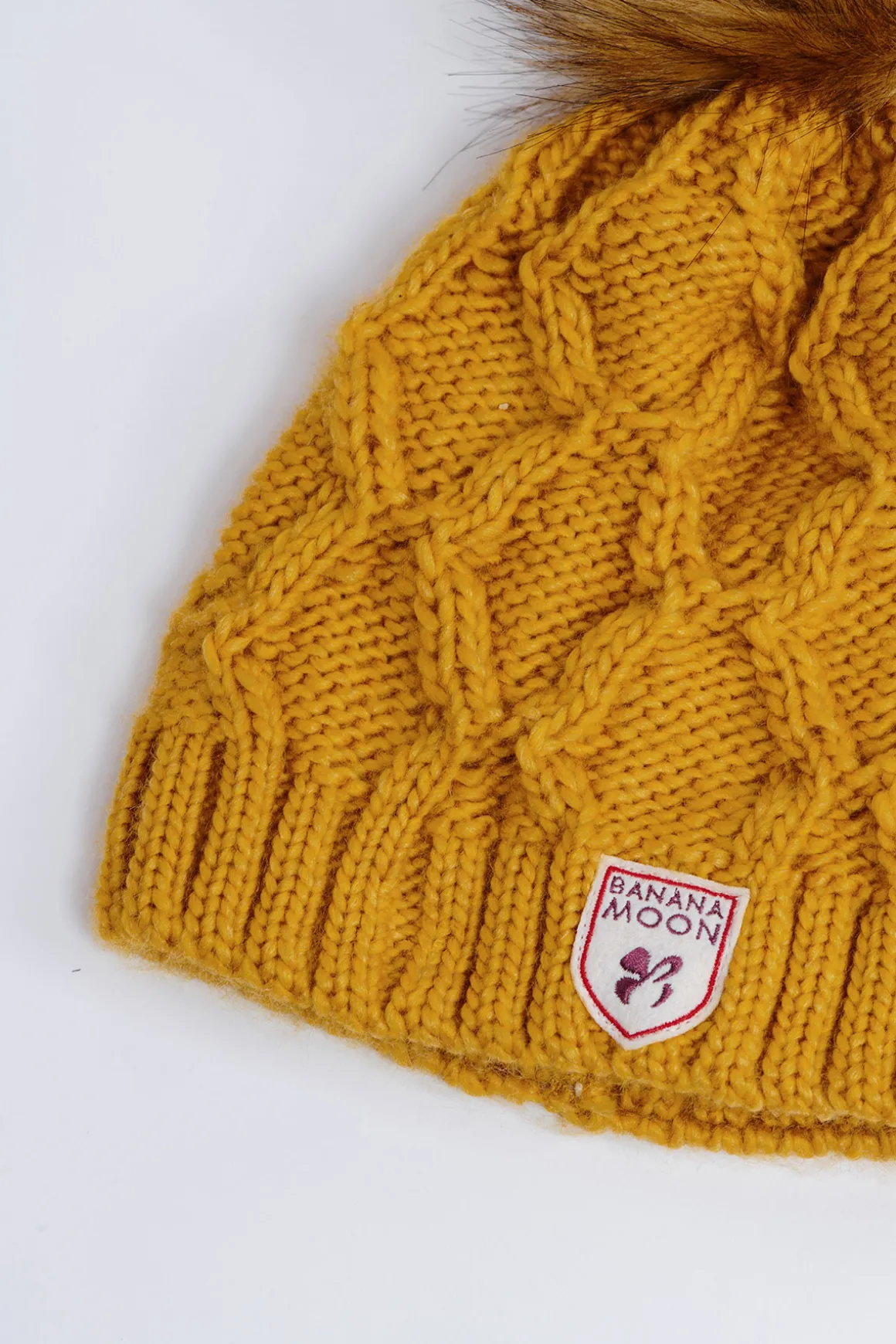 Bonnet Jaune ALINA BRYAN