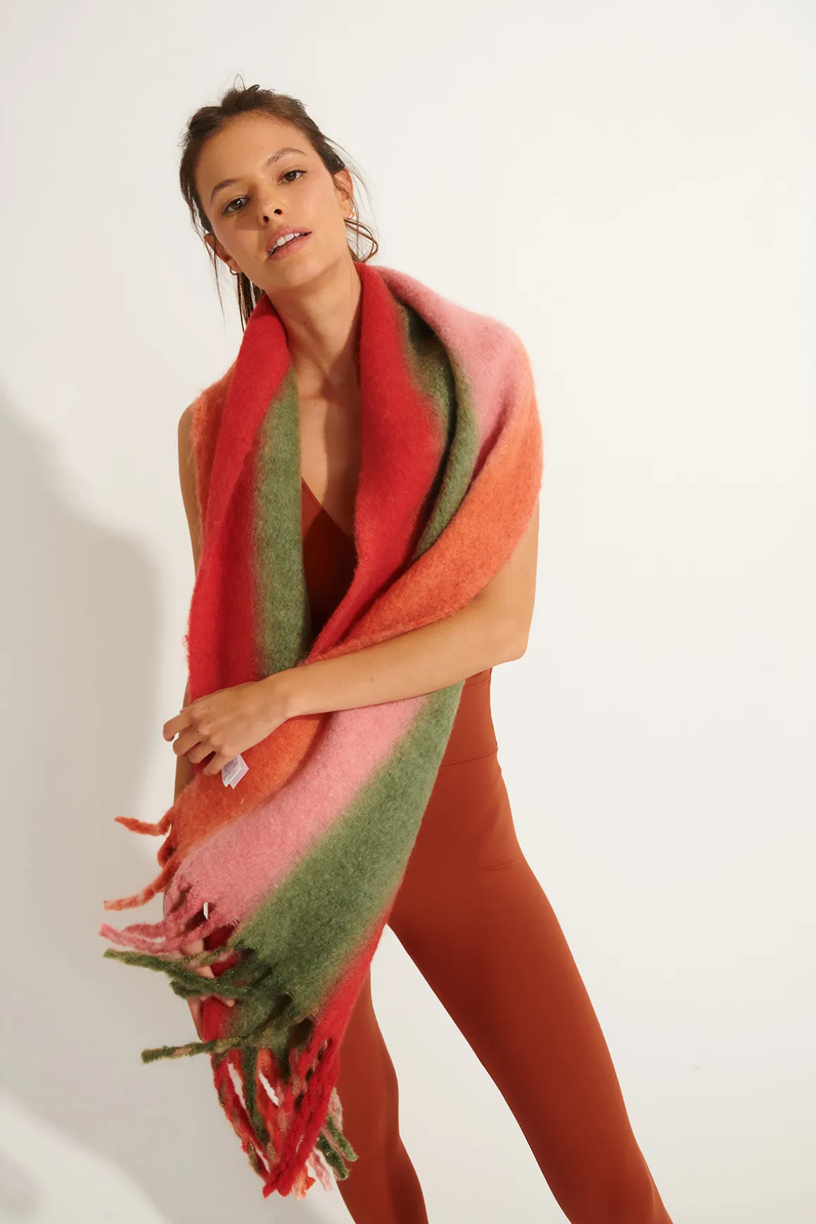 Echarpes et foulards Rouge FELLOWS TRESCOT