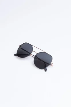 LUNETTES Noir Lunettes de soleil papillonnante - BM210P02